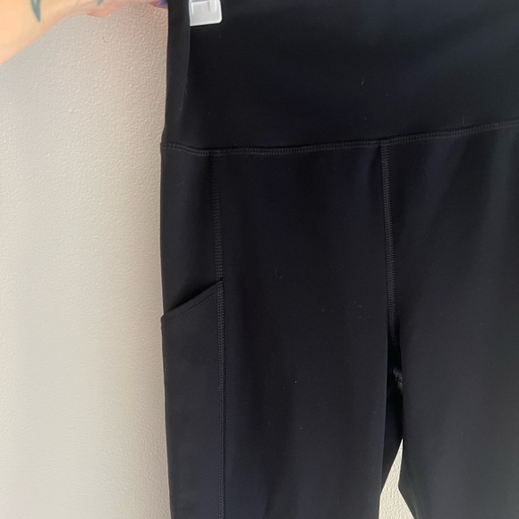 American Eagle Everything Pocket Legging - Picture 8 of 10